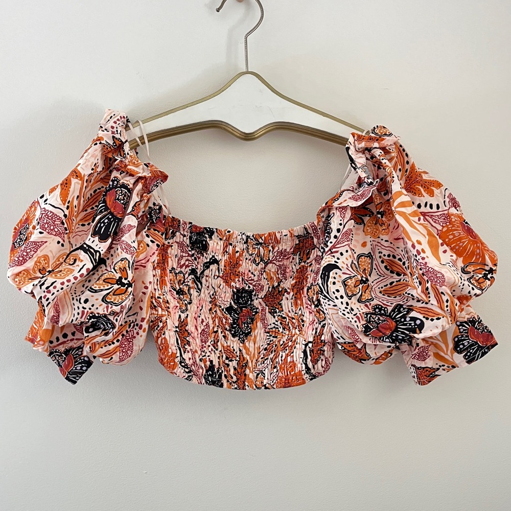En Crème NWT Smocked Off Shoulder Floral Top | Size Small